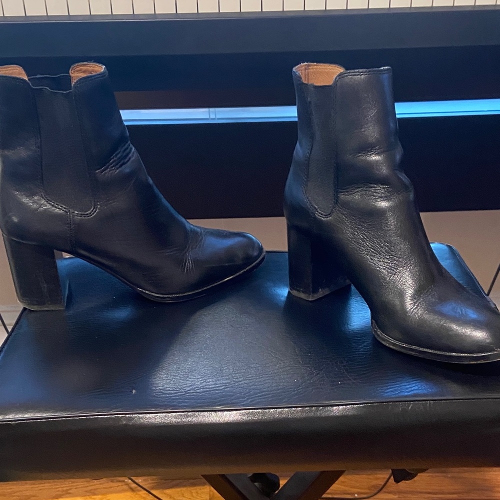 Madewell Chelsea Black Leather Ankle Boots
